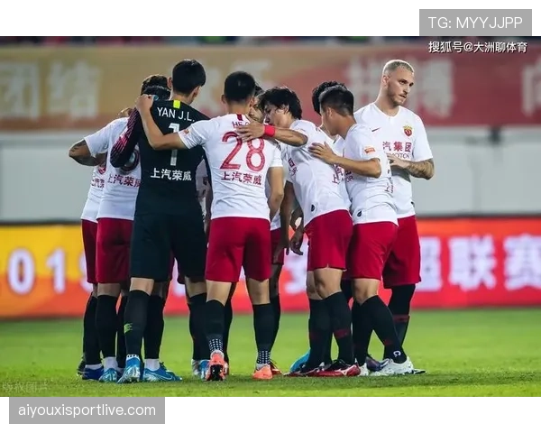中超商业价值评估:传统豪门底蕴与新势力球队市场吸引力对比 中超商业价值评估:传统豪门底蕴与新势力球队市场吸引力对比
