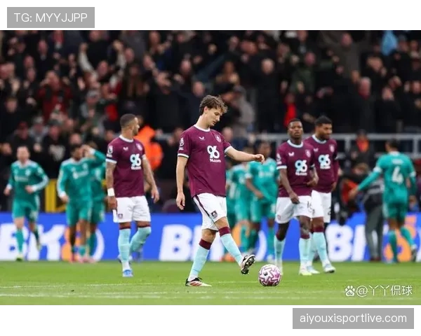 保级大战诺丁汉森林对阵伯恩利，七将伤缺影响排兵布阵